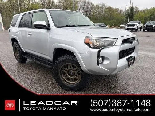 2017 Toyota 4Runner SR5 4WD photo