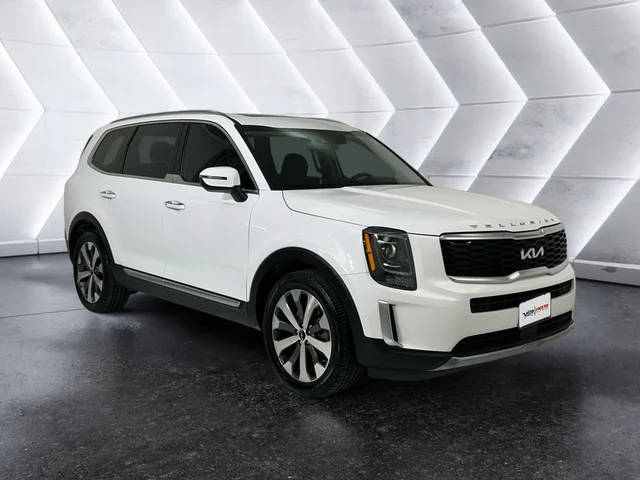 2022 Kia Telluride S AWD photo