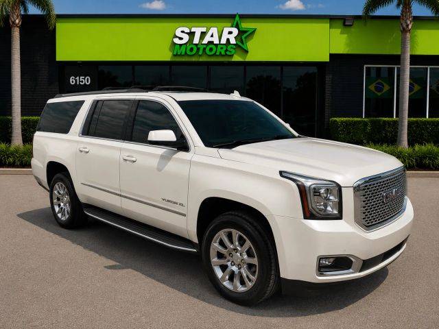 2015 GMC Yukon XL Denali RWD photo