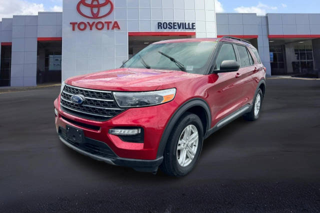 2021 Ford Explorer XLT 4WD photo