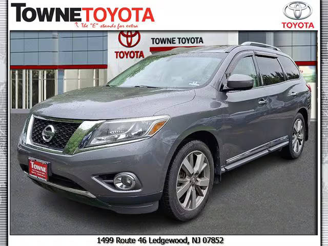 2015 Nissan Pathfinder Platinum 4WD photo
