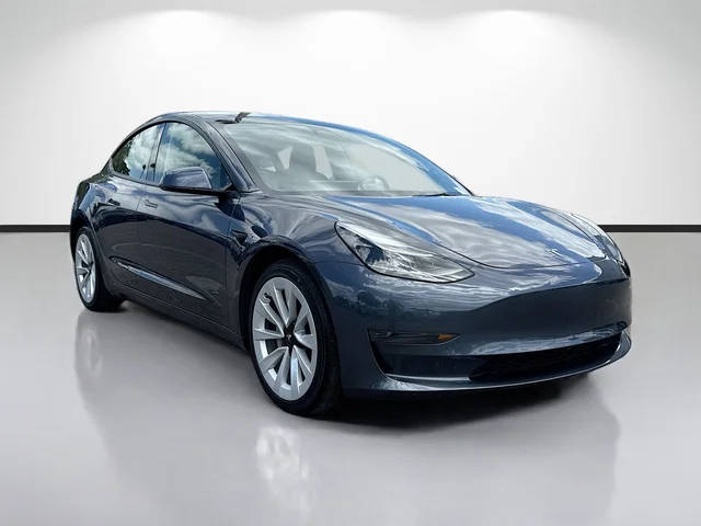 2023 Tesla Model 3 RWD photo