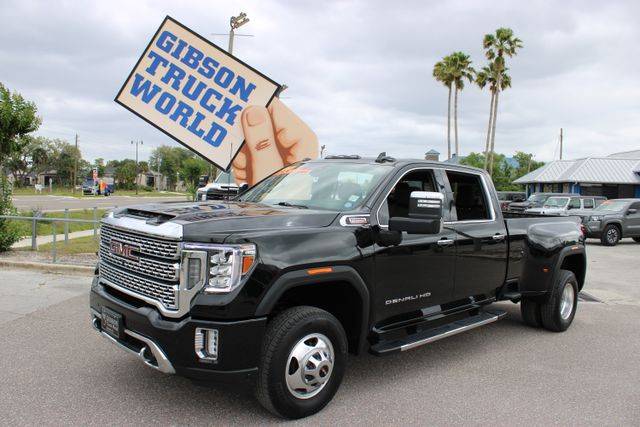 2022 GMC Sierra 3500HD Denali 4WD photo