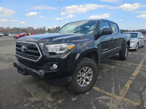 2017 Toyota Tacoma SR5 4WD photo
