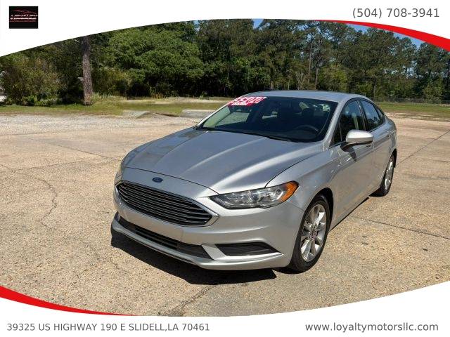 2017 Ford Fusion SE FWD photo