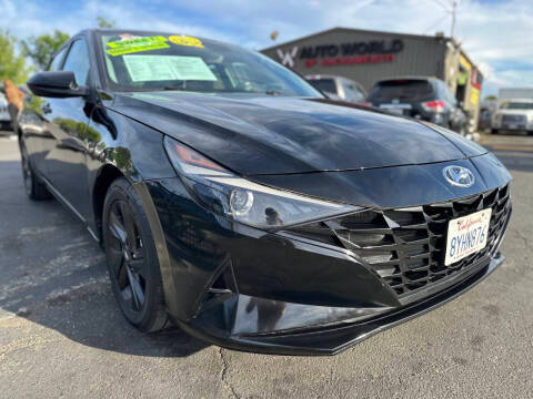 2022 Hyundai Elantra SEL FWD photo