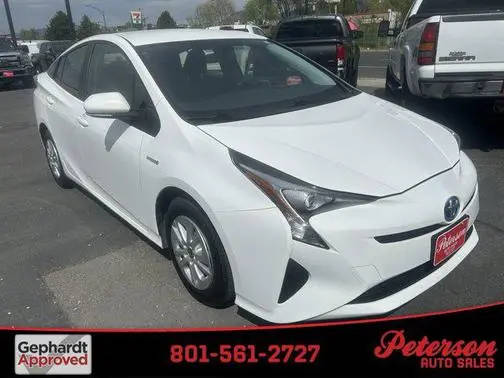 2016 Toyota Prius Two FWD photo