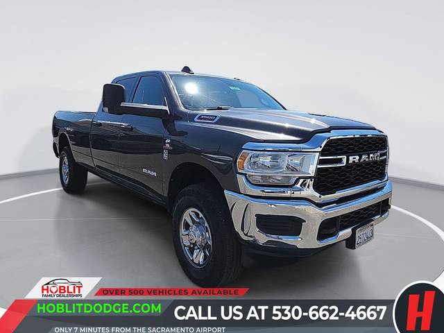 2022 Ram 3500 Tradesman 4WD photo