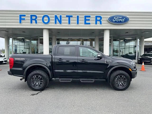 2023 Ford  LARIAT 4WD photo