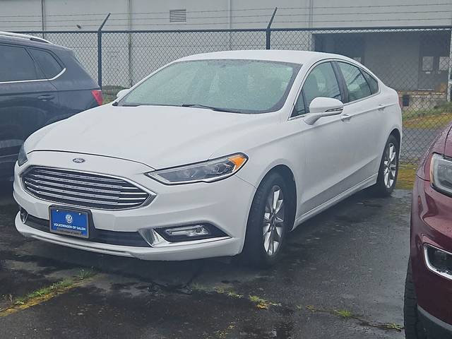 2017 Ford Fusion SE FWD photo