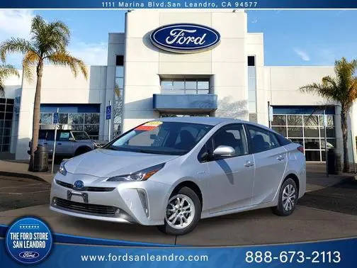 2020 Toyota Prius LE AWD photo