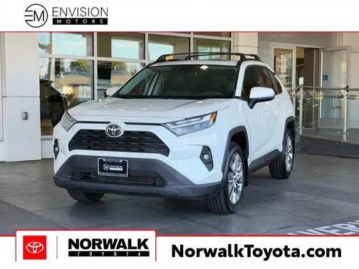 2022 Toyota RAV4 XLE Premium FWD photo