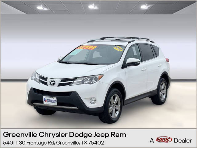 2015 Toyota RAV4 XLE FWD photo