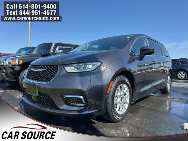 2023 Chrysler Pacifica Minivan Touring L FWD photo