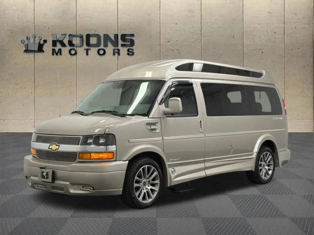 2021 Chevrolet Express LS RWD photo