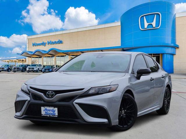 2022 Toyota Camry SE Nightshade FWD photo