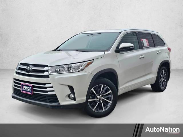2018 Toyota Highlander XLE AWD photo