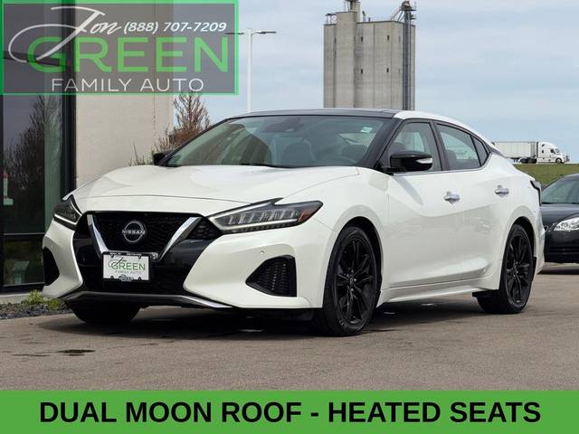 2023 Nissan SL FWD photo