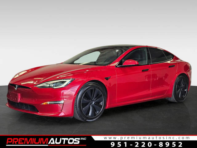 2023 Tesla Model S Standard Range AWD photo