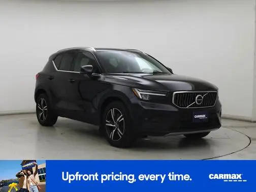 2023 Volvo XC40 Plus Bright Theme AWD photo