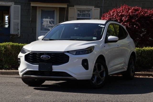 2023 Ford Escape ST-Line Select AWD photo