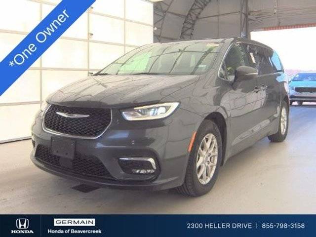 2023 Chrysler Pacifica Minivan Touring L FWD photo