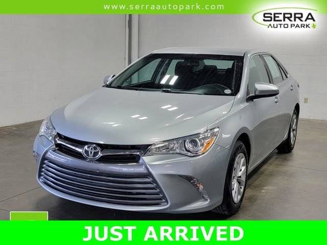 2016 Toyota Camry LE FWD photo