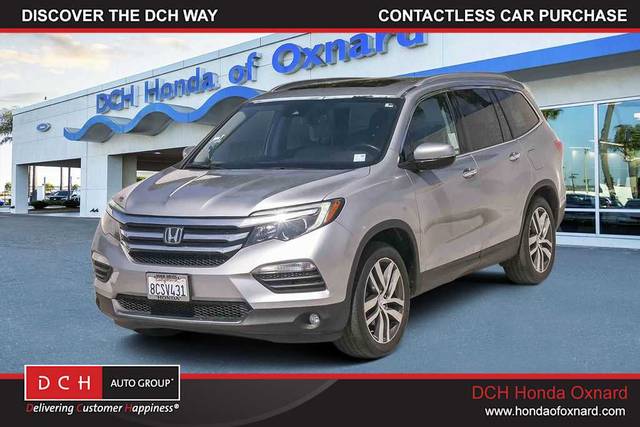 2018 Honda Pilot Touring FWD photo