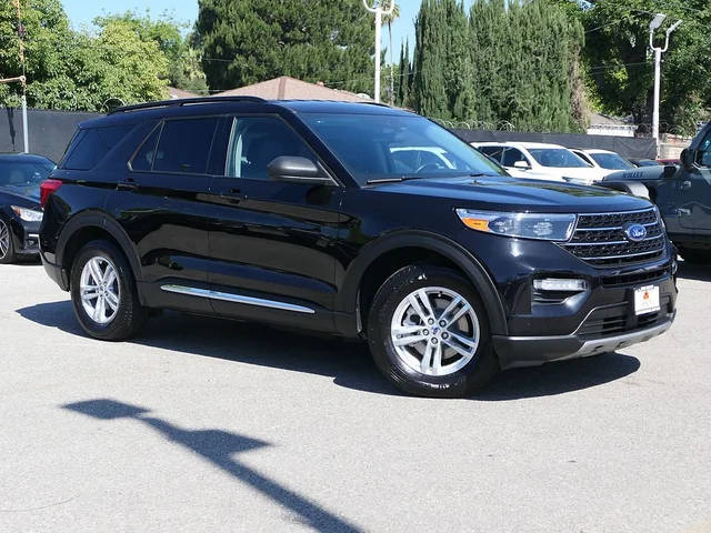 2023 Ford Explorer XLT RWD photo