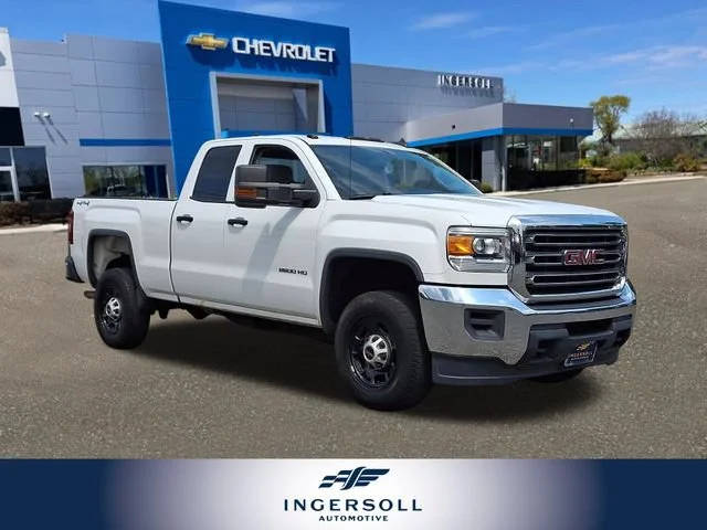 2015 GMC Sierra 2500HD 4WD photo