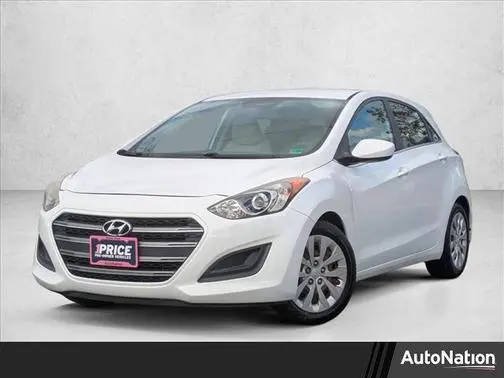 2016 Hyundai Elantra GT  FWD photo