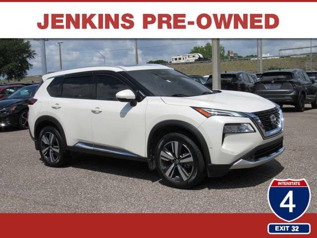 2022 Nissan Rogue Platinum FWD photo