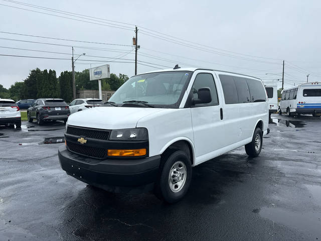 2023 Chevrolet Express LS RWD photo