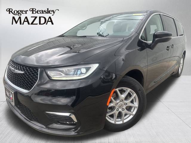 2023 Chrysler Pacifica Minivan Touring L FWD photo