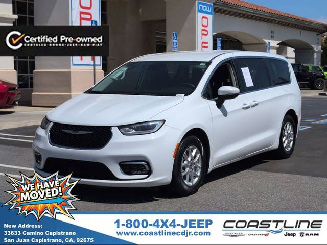 2023 Chrysler Pacifica Minivan Touring L FWD photo