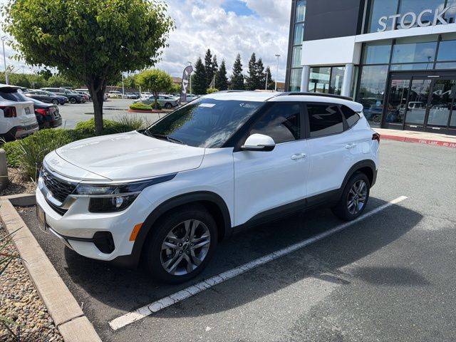 2023 Kia Seltos S FWD photo