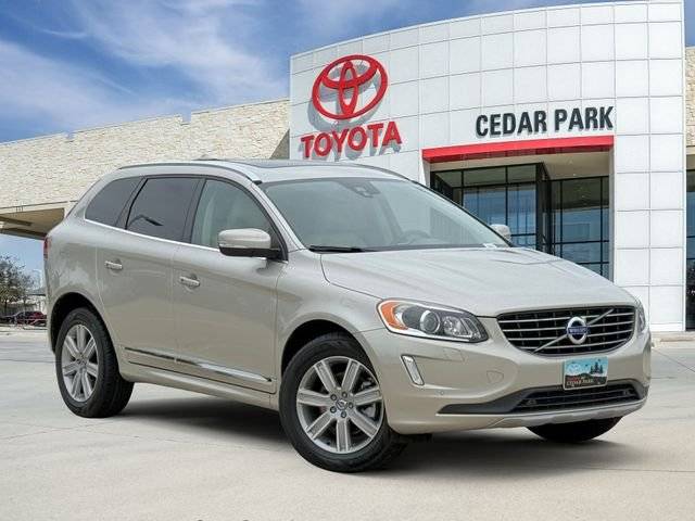 2017 Volvo XC60 Inscription AWD photo