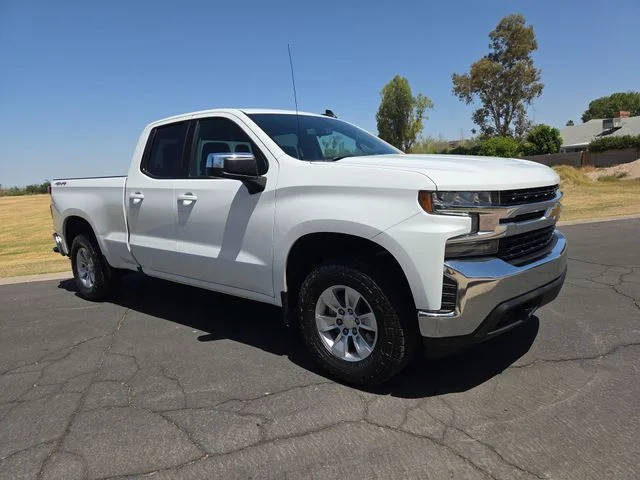 2021 Chevrolet Silverado 1500 LT 4WD photo