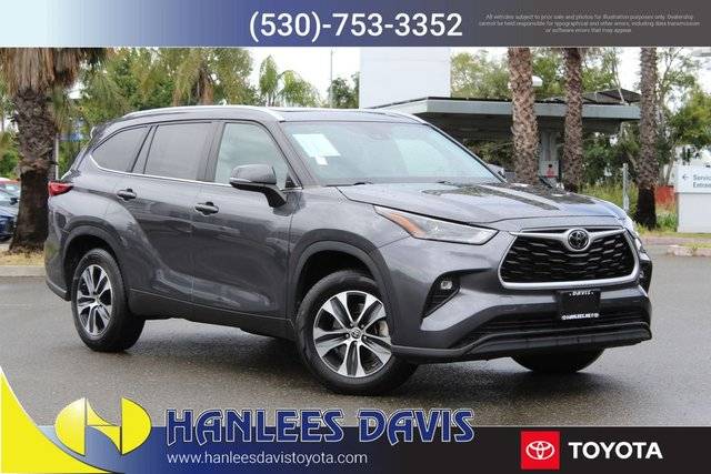 2023 Toyota Highlander XLE FWD photo