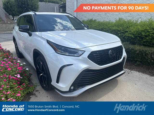 2022 Toyota Highlander XSE FWD photo