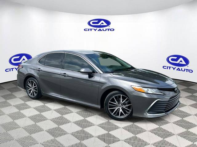 2022 Toyota Camry XLE FWD photo
