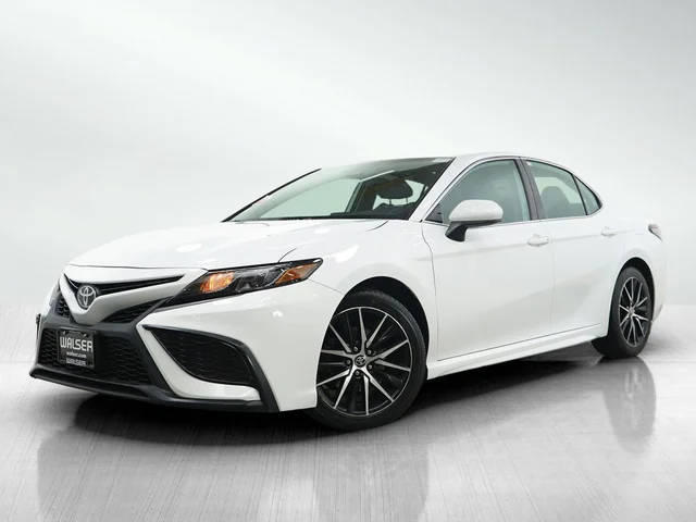 2021 Toyota Camry SE FWD photo