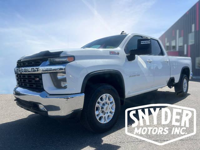 2022 Chevrolet Silverado 3500HD LT 4WD photo
