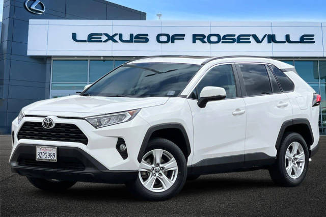 2021 Toyota RAV4 XLE FWD photo