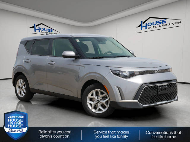 2023 Kia Soul LX FWD photo