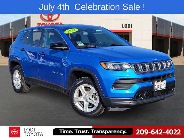 2023 Jeep Compass Sport 4WD photo