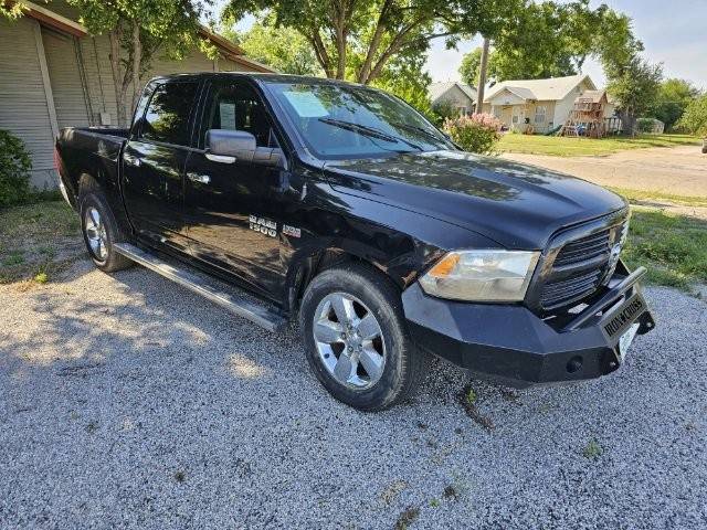 2015 Ram 1500 Lone Star RWD photo