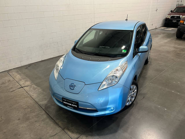 2015 Nissan Leaf S FWD photo