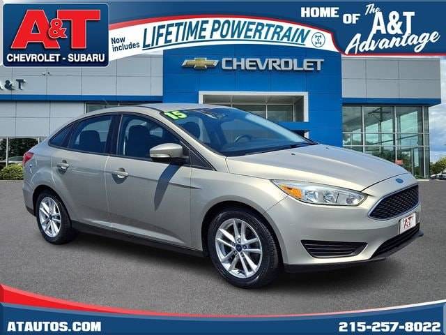 2015 Ford Focus SE FWD photo