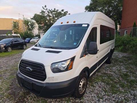 2019 Ford Transit Passenger Wagon XL RWD photo